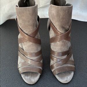 Vince Camuto Women's Gray and Taupe Heeled Bootie